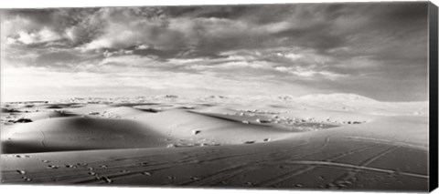 Framed Sahara Desert landscape, Morocco (black and white) Print