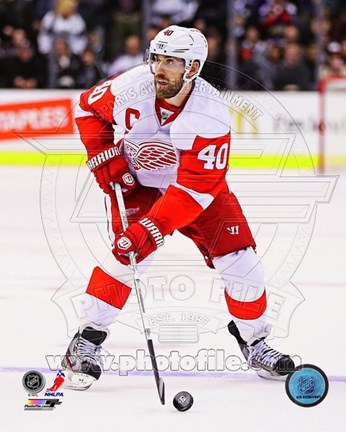 Framed Henrik Zetterberg on Ice 2012-13 Print