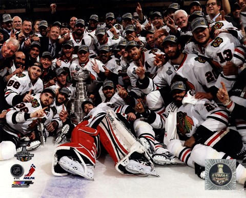 Framed Chicago Blackhawks celebrate 2013 Stanley Cup Finals Print