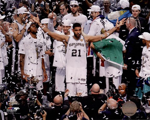 Framed Tim Duncan Celebrates Winning Game 5 of the 2014 NBA Finals Print