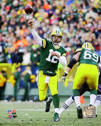 Framed Aaron Rodgers 2014 Playing Football Print