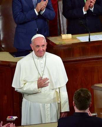 Framed Pope Francis arrives to address the joint session of Congress on September 24, 2015 in Washington, DC Print