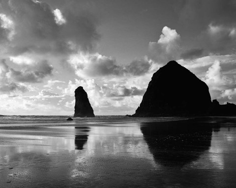 Framed Canon Beach Reflections Print