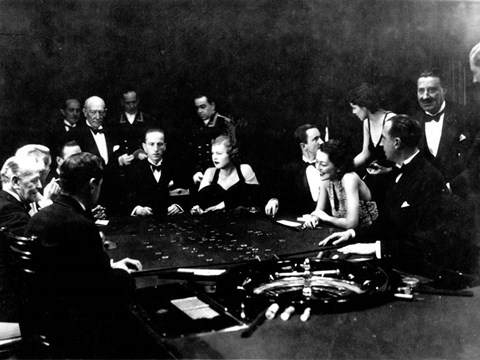 Framed La Roulette a l&#39;interieur d&#39;un Casino a Monte Carlo, 1934 Print