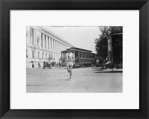 Framed Elphinstone Winning Washington Marathon Print
