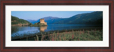 Framed Eilean Donan Castle &amp; Loch Duich Scotland Print