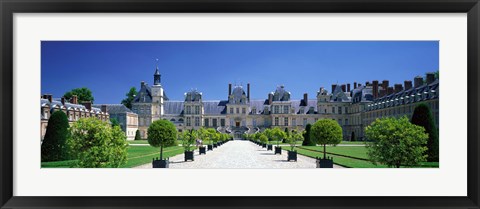 Framed Chateau de Fontainebleau Ile de France France Print