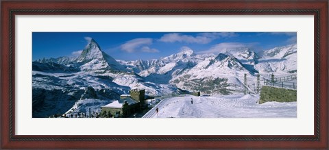 Framed Group of people skiing near a mountain, Matterhorn, Switzerland Print