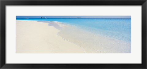Framed Laguna Maldives Print