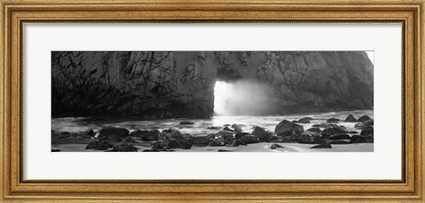 Framed Rock formation on the beach in black and white, Big Sur, California Print
