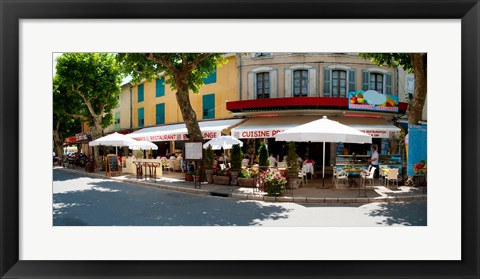Framed Restaurants during lunch hour along the Rue Du Marche, Riez, Alpes-de-Haute-Provence, Provence-Alpes-Cote d&#39;Azur, France Print