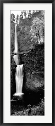 Framed Footbridge in front of a waterfall, Multnomah Falls, Columbia River Gorge, Multnomah County, Oregon (black and white) Print