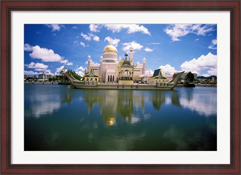 Framed Brunei, Sultan Omar Ali Saifuddin Mosque Print
