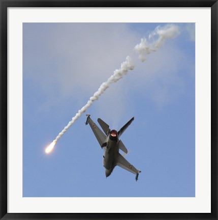 Framed F-16AM Fighting Falcon spitting Flare Print