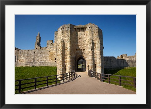 Framed Warkworth Castle, Warkworth, Northumberland, England Print