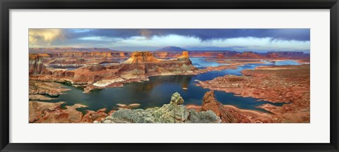 Framed Alstrom Point at Lake Powell, Utah, USA Print