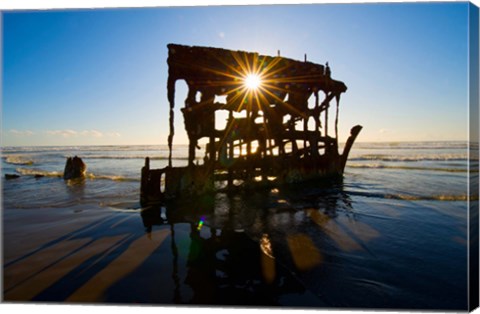 Framed Peter Iredale Shipwreck, Fort Stevens, Oregon, USA Print