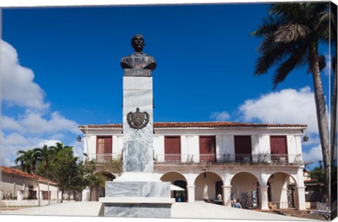 Framed Cuba, Pinar del Rio Province, Vinales town square Print