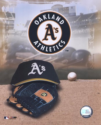 Framed Oakland Athletics - &#39;05 Logo / Cap and Glove Print