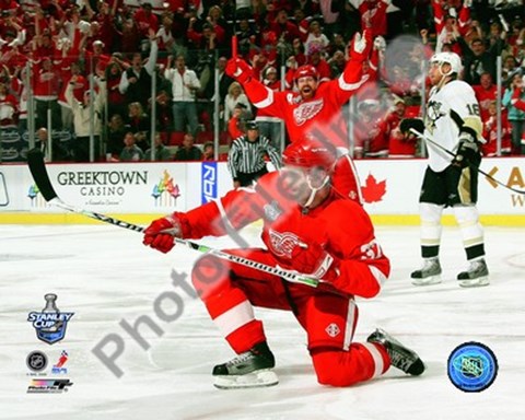Framed Mikael Samuelsson Celebrates his Goal during Game 1 of the 2008 NHL Stanley Cup Finals; #5 Print