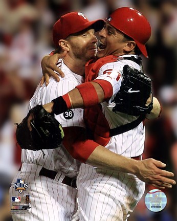 Framed Roy Halladay throws the second no-hitter in MLB postseason Print