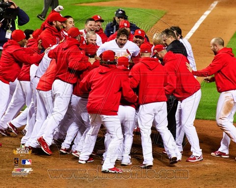 Framed St. Louis Cardinals Celebrate Winning Game 6 of the 2011 MLB World Series (#32) Print