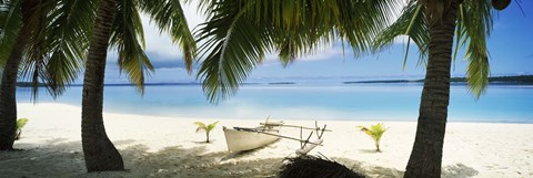 Framed Outrigger boat on the beach, Aitutaki, Cook Islands Print