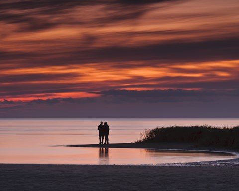 Framed Romantic Sunset at the Beach Print