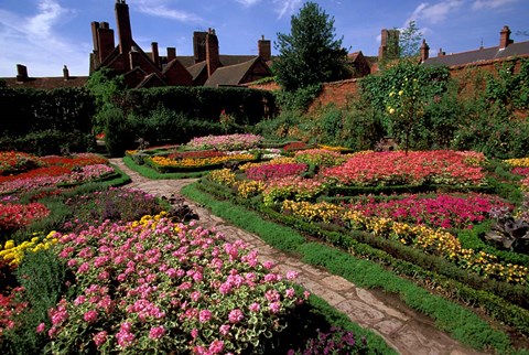 Framed Elizabethan Knot Garden, Shakespeare&#39;s Home, Stratford-on-Avon, England Print