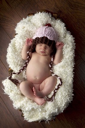 Framed Baby In White Knit Print