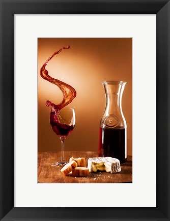 Framed Schwappender Wein Print