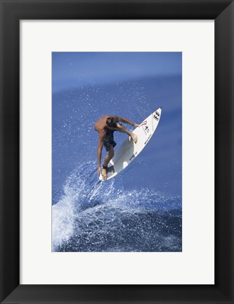 Framed Catching some air Print