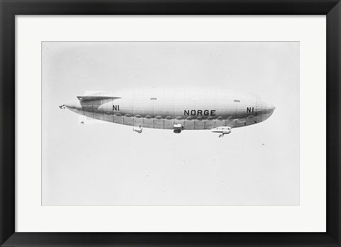 Framed Norge Blimp Flying Print