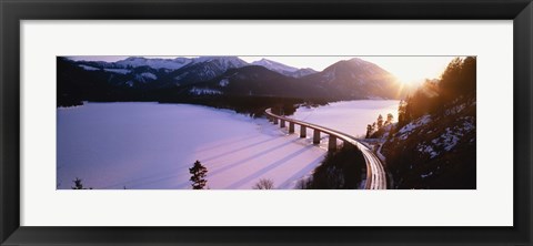 Framed High angle view of a bridge across a lake, Sylvenstein Lake, Bavaria, Germany Print