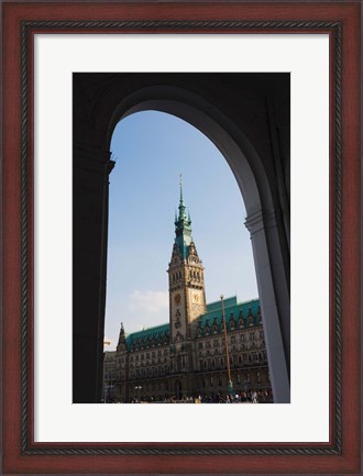 Framed Town hall viewed through an arch, Hamburg Town Hall, Hamburg, Germany Print