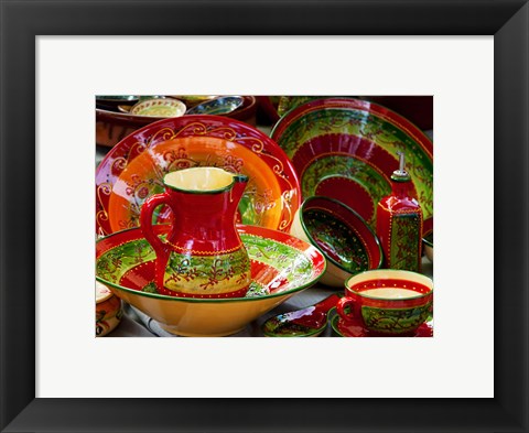 Framed Pottery for sale at a market stall, Lourmarin, Vaucluse, Provence-Alpes-Cote d&#39;Azur, France Print