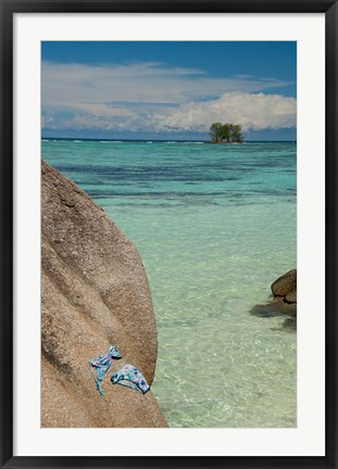 Framed Seychelles, La Digue, Tropical escape Print