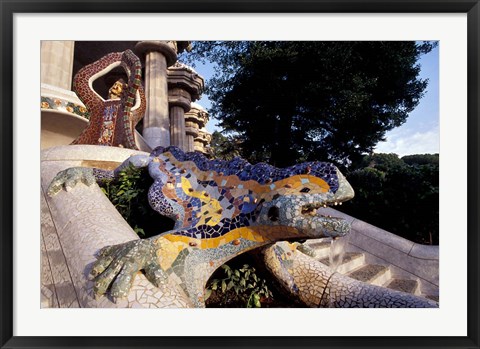 Framed Lizard Mosaic in Parc Guell, Barcelona, Spain Print