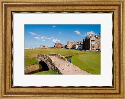 Framed Golfing the Swilcan Bridge on the 18th Hole, St Andrews Golf Course, Scotland Print