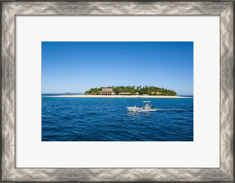 Framed Beachcomber Island, Fiji Print