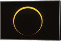 Framed Annular eclipse showing reverse Baily's beads effect