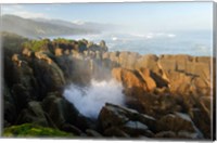 Framed New Zealand, Paparoa NP, Pankace Rocks blowhole