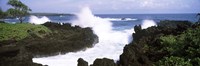 Framed Waves breaking at the coast, Hana Coast, Black Sand Beach, Hana Highway, Waianapanapa State Park, Maui, Hawaii, USA