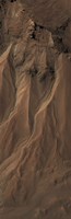 Framed Gullies at the Edge of Hale Crater, Mars