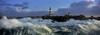 Framed Phare du Creac'h lors d' une Tempete