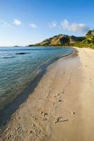 Framed White sandy beach, Oarsman Bay, Yasawa, Fiji, South Pacific