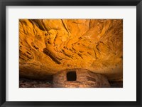 Framed Cap Rock Ruin, Cedar Mesa Wilderness Areal, Utah