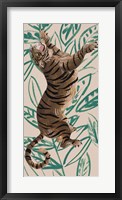 Tigre de Siberie III Framed Print