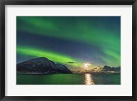 Framed Auroral Curtains Along the Norwegian Coast