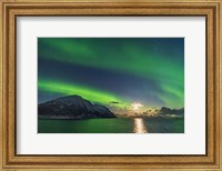 Framed Auroral Curtains Along the Norwegian Coast